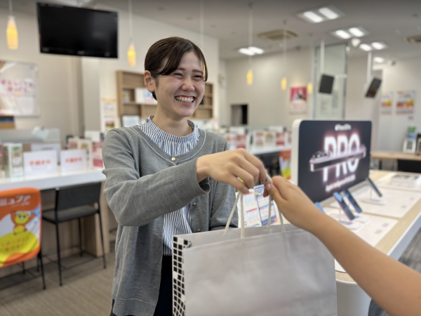 負けずギライなあなたの天職！│au Styleの販売スタッフ  毎月インセンティブあり／上場企業