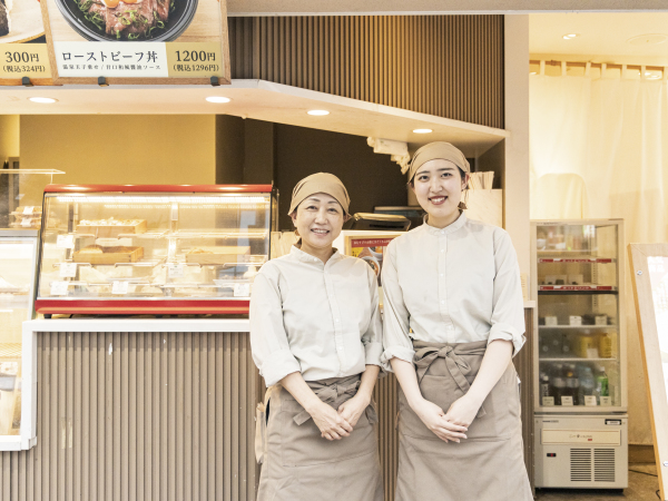 おむすび屋さんの製造スタッフ/平均年齢28歳/賞与年2回/おむすび ごっつ食べなはれ