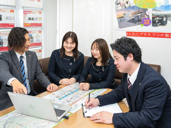 受付事務 「おもてなし」を届ける仕事／未経験歓迎／残業月20時間以下