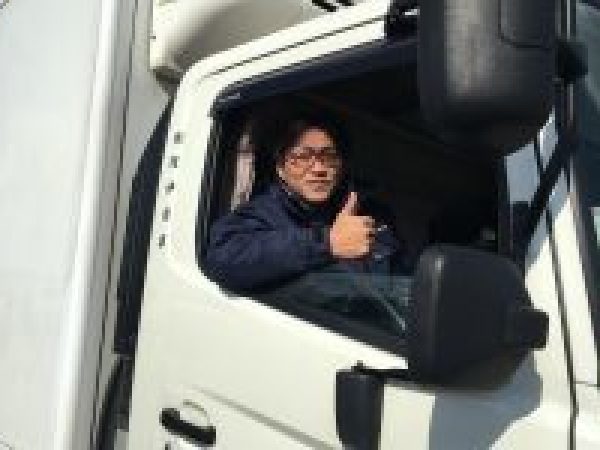 株式会社阪神商事/【100％正社員で安定！】３tトラックドライバー