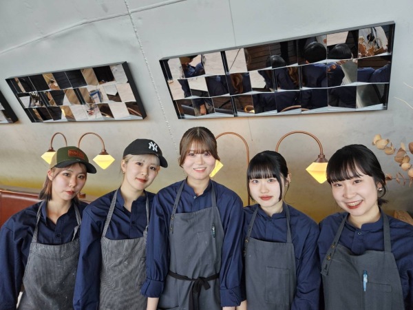 株式会社バリューテーブル/調理責任者募集！横浜の人気カフェダイニング♪ブルーターミナルの募集です！