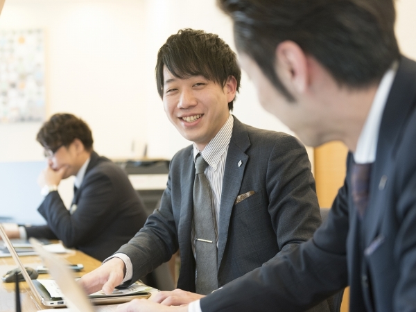 【未経験歓迎！年間休日120日以上】お部屋を借りたい方のご相談と提案「ルームコンサルタント」