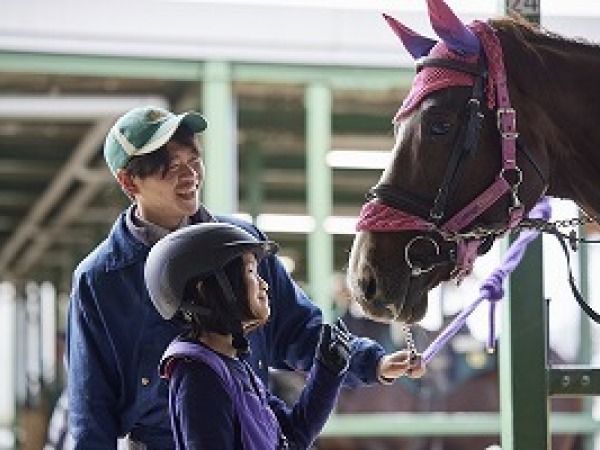 乗馬クラブの総合職（フロント・スクール担当・インストラクター）◆選考時に乗馬体験ができます！