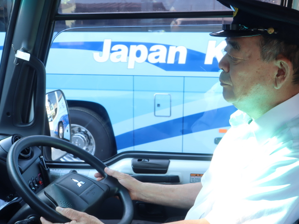 株式会社ジャパン交通/地域を支えるコミュニティバスのドライバー