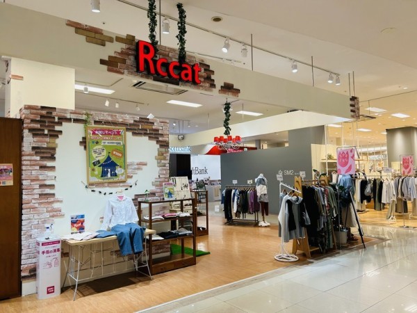 Rccat/【正社員】三豊店 販売スタッフ（アパレル）・ファッションアドバイザー