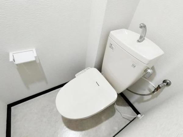 株式会社MAT製造部/年間休日120日以上！トイレ便器の製造