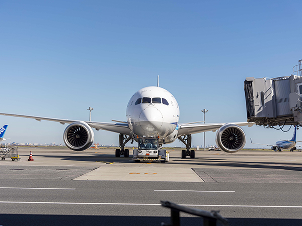 機械メンテナンススタッフ（航空機へ手荷物を送る各種機器の点検）◆安全な空の旅も定刻フライトも支える要