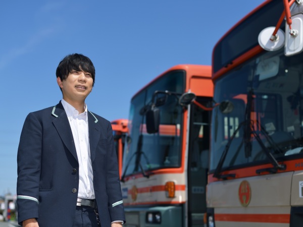 小湊鉄道株式会社/未経験でもOK！地域を支えるバス運転士