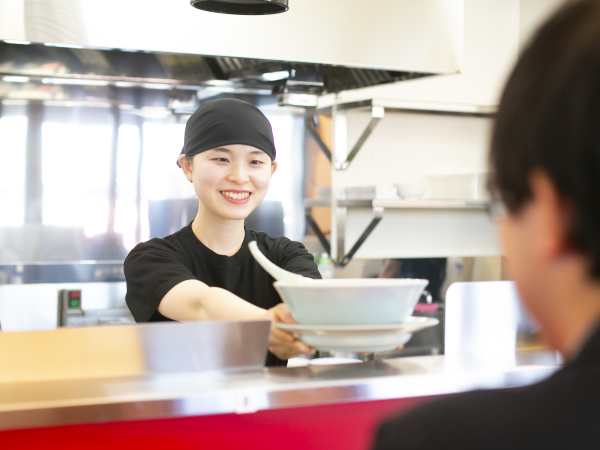 株式会社丸千代山岡家/『ラーメン山岡家』の店舗スタッフ　週休3日制（年間休日156日）・入社祝い金30万円・未経験者歓迎