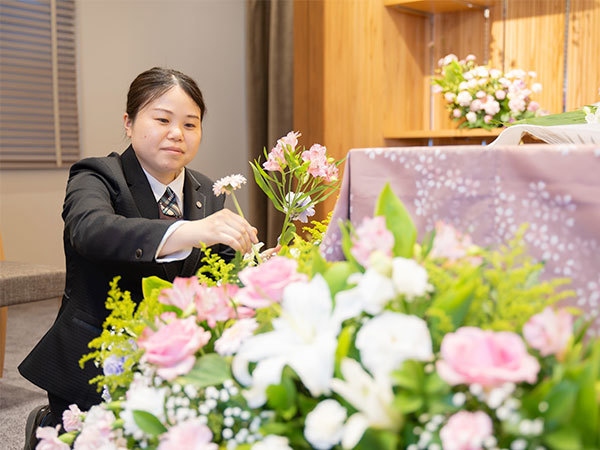 株式会社かとう/生花スタッフ（かけがえのない時間・空間をつくる仕事です／家族手当・退職金など福利厚生も充実◎）